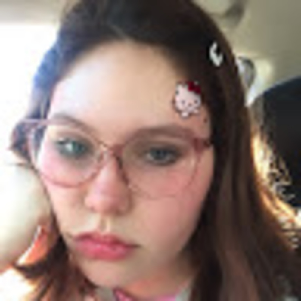 Meet your Posher, Kira